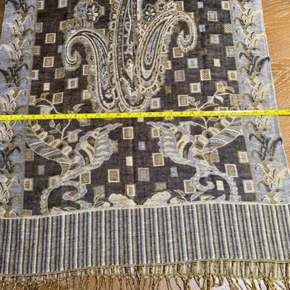 Pashmina Scarf with Paisley Black and Gold, Tassles Cashmere and Silk